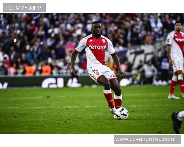 隆戈更新球队伤情莱奥福法纳继续单独训练希门尼斯尚未恢复合练 隆戈更新球队伤情莱奥福法纳继续单独训练希门尼斯尚未恢复合练