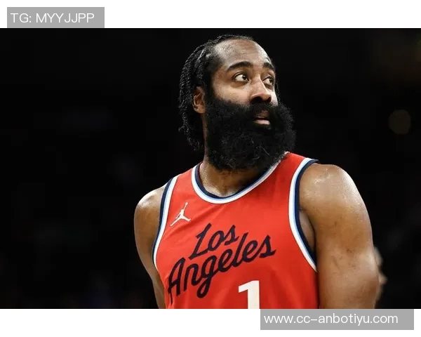 哈登强调主场优势期待后续比赛抓住机会争取胜利